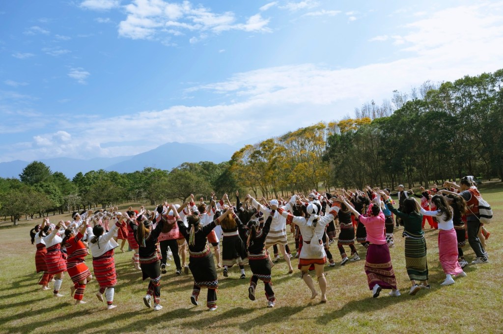 姑慕·巴紹攜手 HenrV 推出全新單曲〈Sapah 家〉(照片提供:街聲派歌)