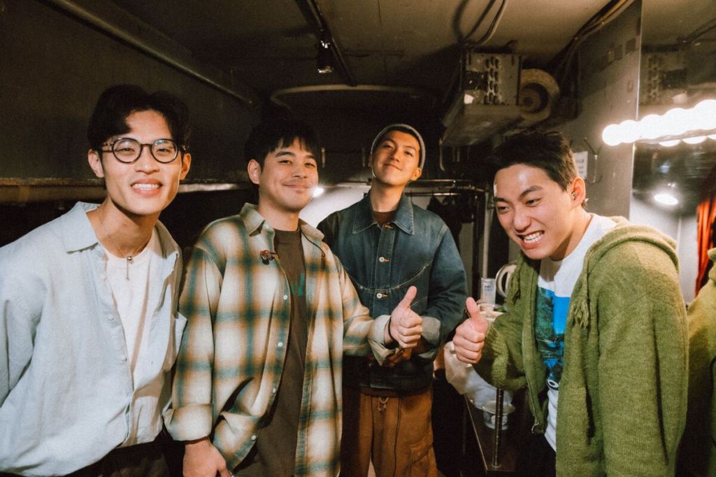 soulfa 靈魂沙發週末舉辦新專輯演唱會, 左起：合作鼓手、PooPoo、本山、亨利（圖_ 放飛音樂 提供）