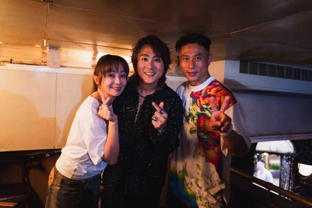 王仁甫二度在EZ5舉辦專場！老婆季芹及彭小刀驚喜上台合唱