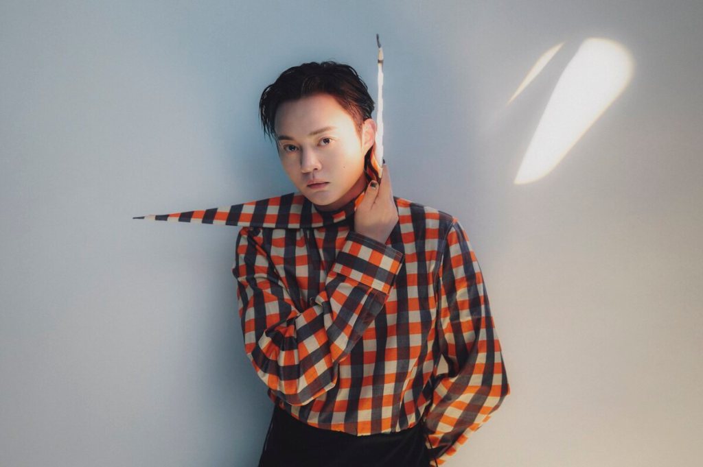 許富凱《一五一拾》台北小巨蛋演唱會 絕無冷場,三種感官體驗:出道15週年的個人音樂全精選、傳承不只50年台語經典拾歌系列、全新音樂作品巧妙融入