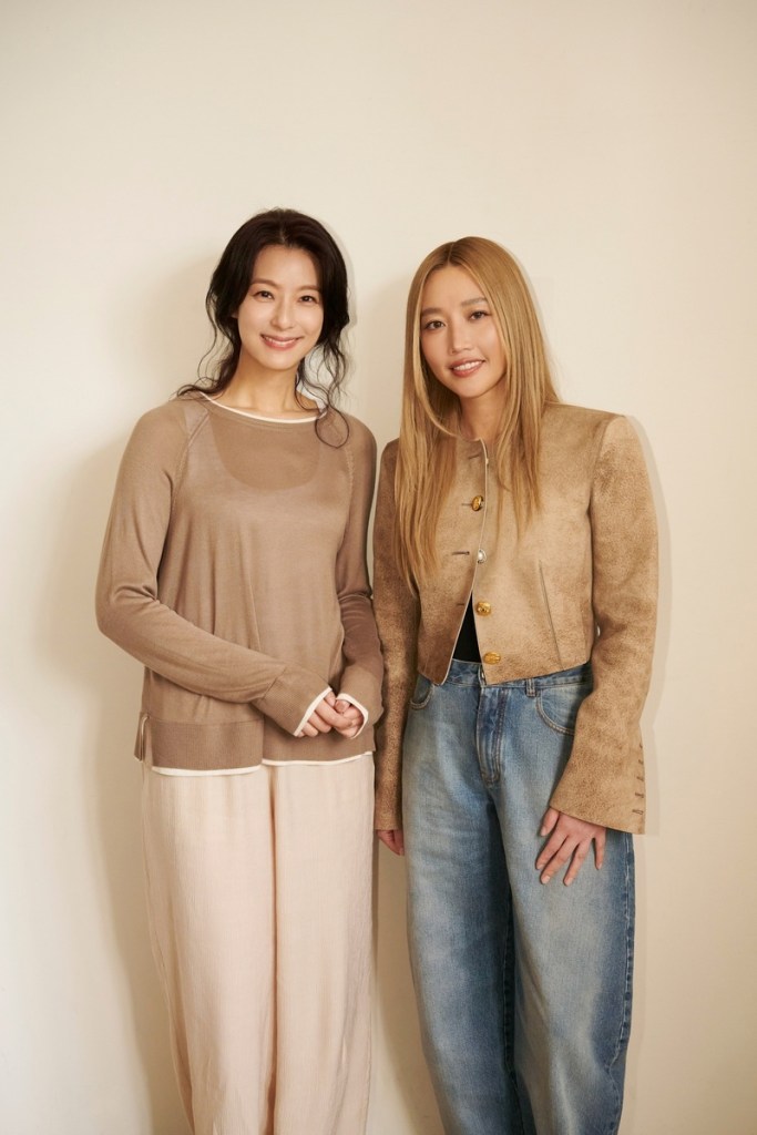 賴雅妍(左起)、A-Lin