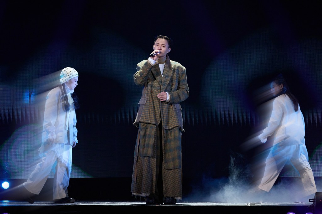 許富凱台北小巨蛋舉辦「一五一拾」演唱會！上下半場帶來不同演出