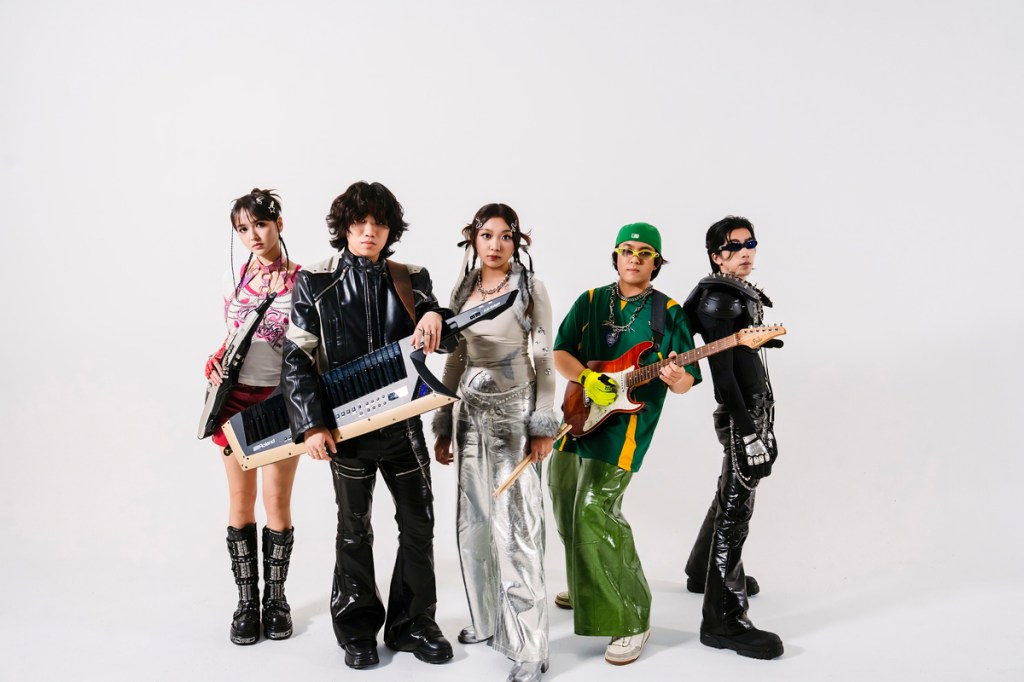 核果人推出全新EP《NEONUTS》！將城市夜晚化作霓虹魔幻宇宙
