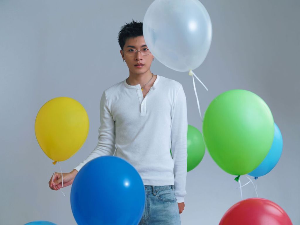 胡家誠首專《快樂》磨4年成真！金曲 金音 葛萊美國際陣容助攻