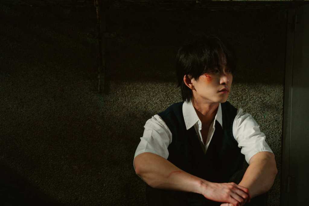 邱鋒澤宣布全新EP《夜遊所夢》！主打歌〈別為難〉由張簡君偉、森白B.K創作