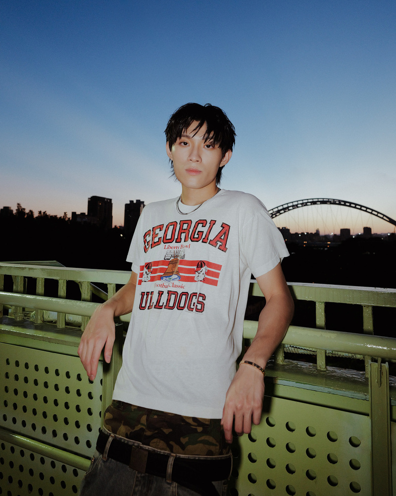 「新生代流量創作歌手」Juice Boy 推出2026年全新單曲〈慣性溫柔〉